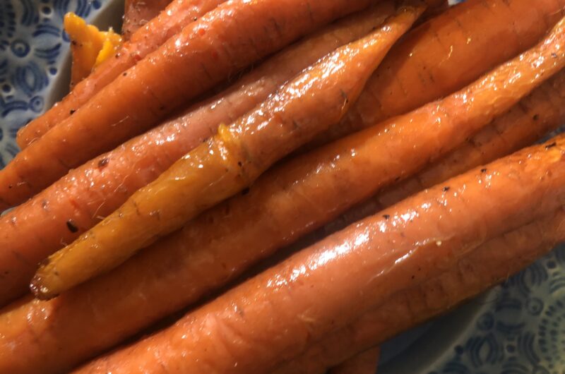 Roasted Turmeric Carrots 